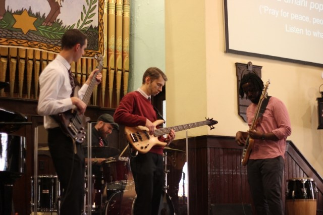 advent 147 (800x533)