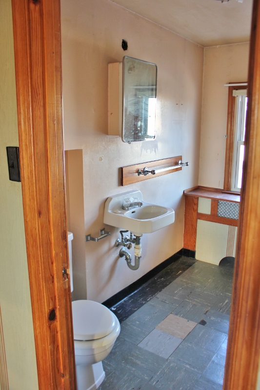 half bath in guest room